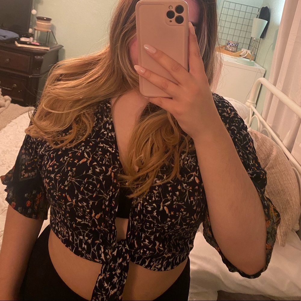 Tie front crop top